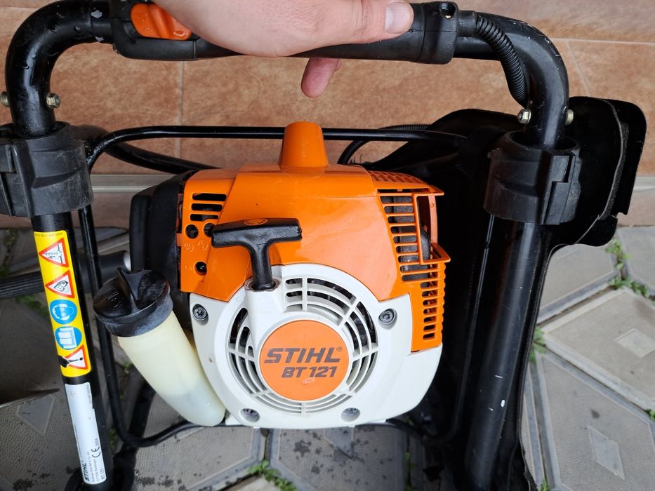 Motoburghiu  Stihl BT 121