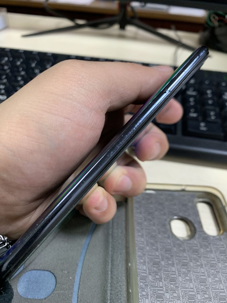 Samsung a 40 4/64gb