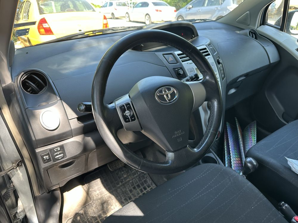 Toyota Yaris автомат