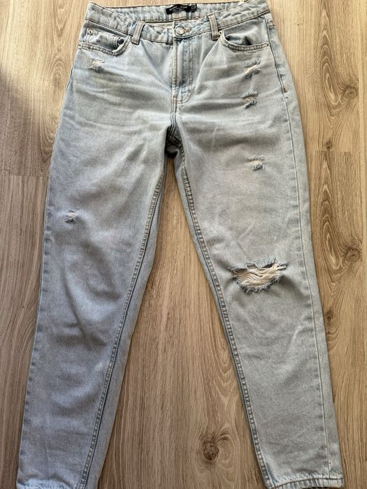 Blugi rupti talie medie