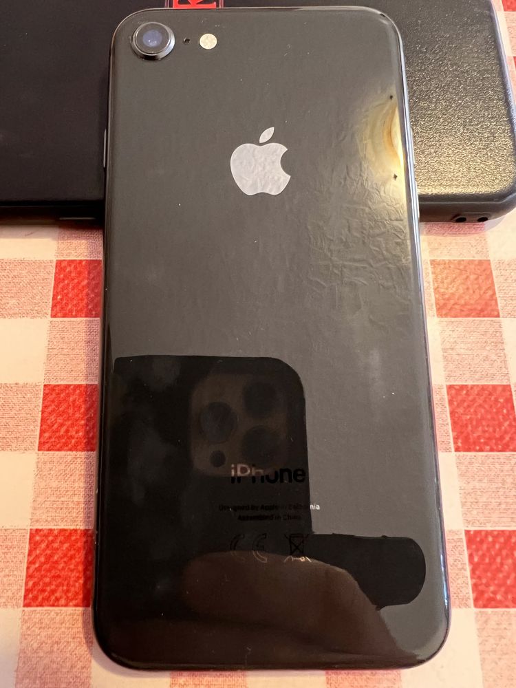 Iphone 8 64 gb negru