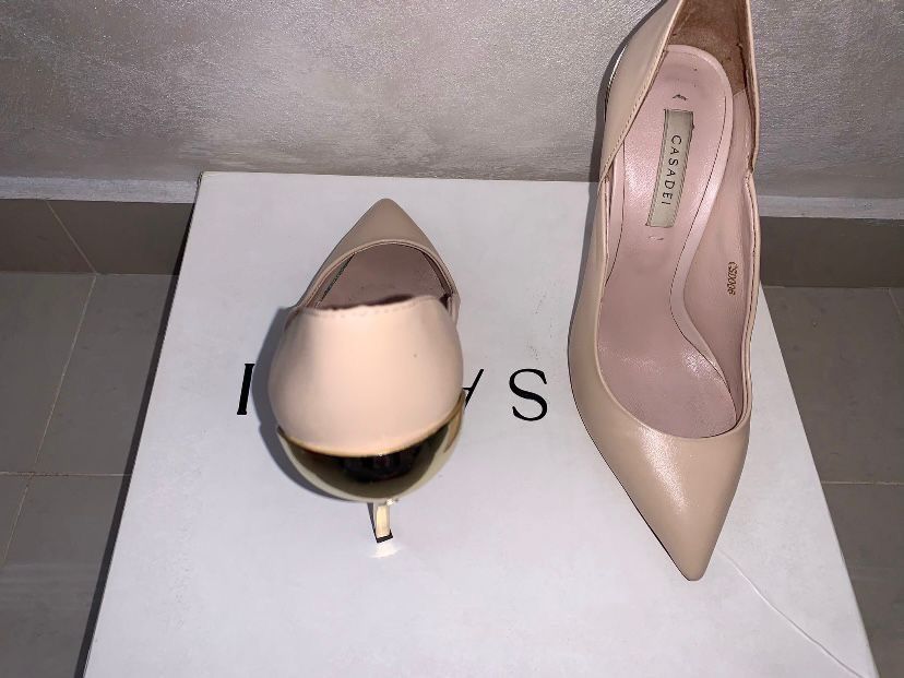 Pantofi cu toc Casadei
