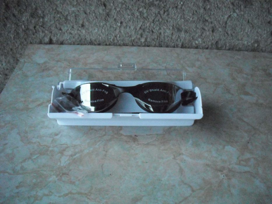 Ochelari inot marca Arena, noi