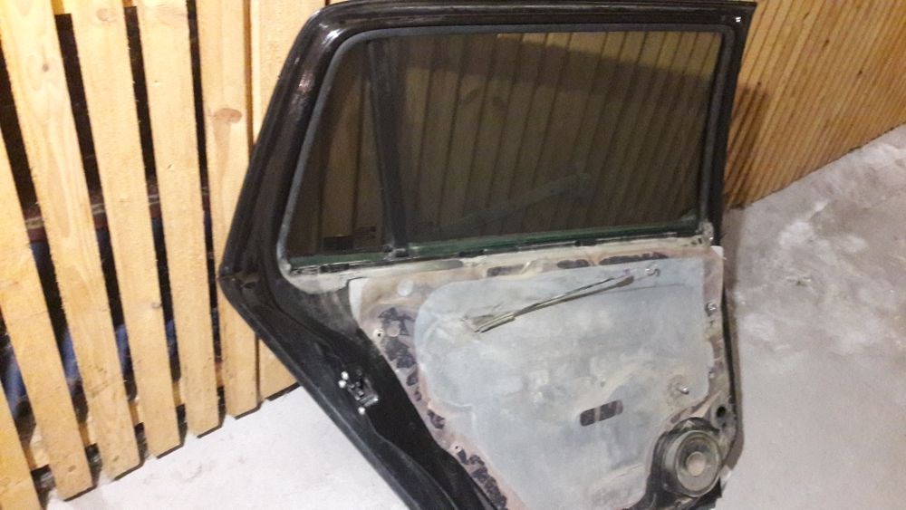 Врата Опел астра Н