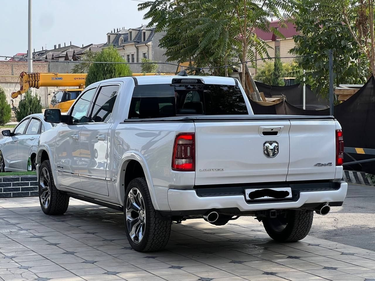 Dodge RAM 1500 hemi