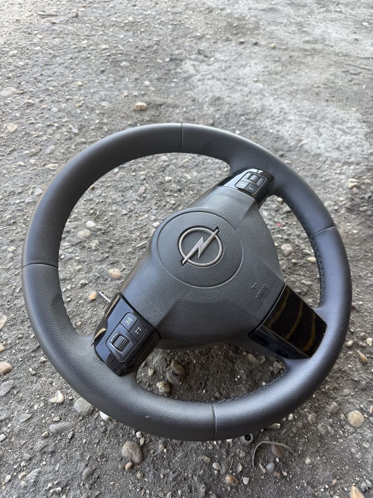 Волан с airbag Opel Astra H