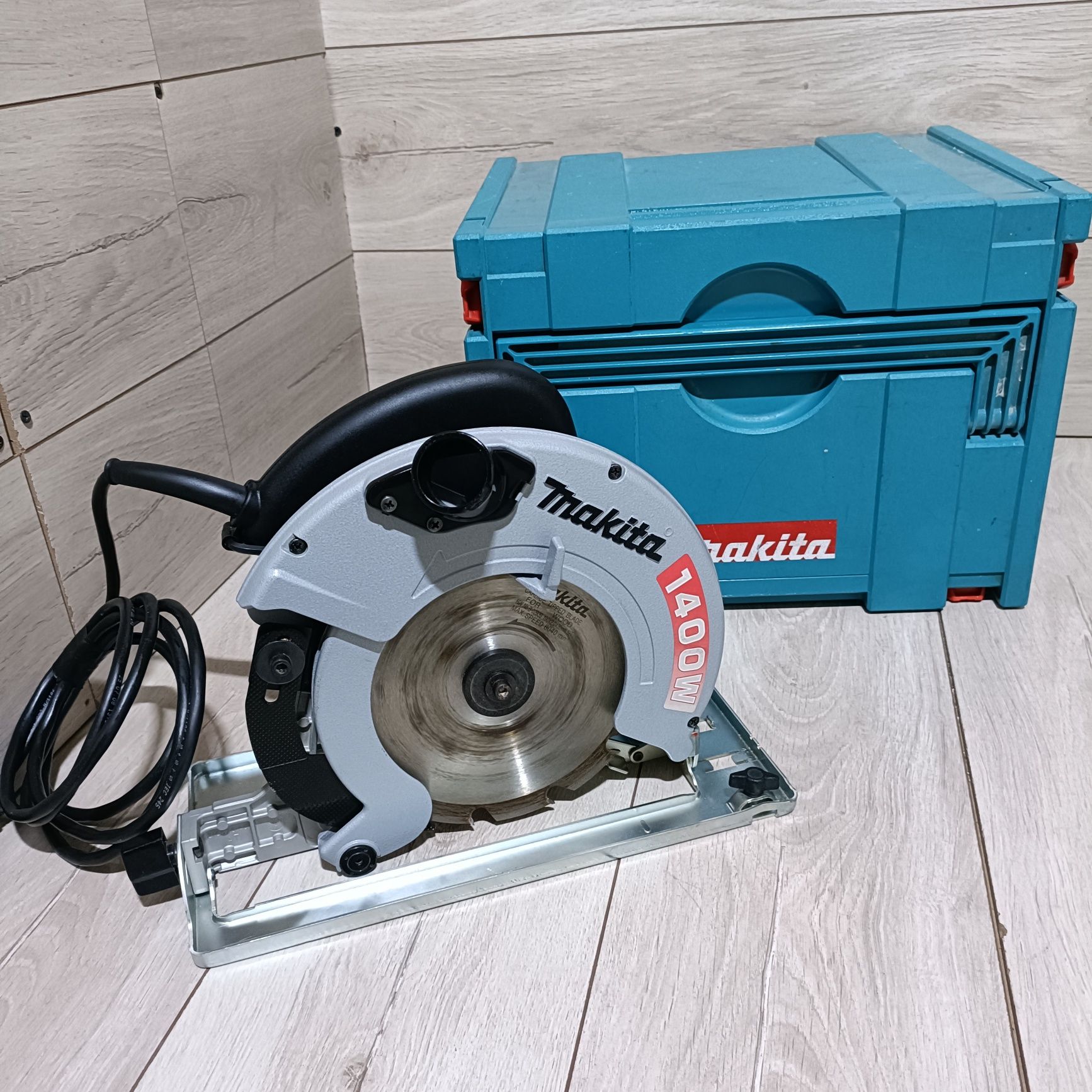 Circular pentru lemn 1400W Makita 5705R