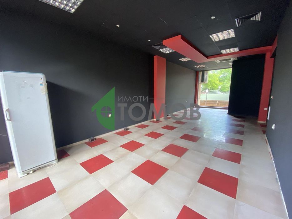 Продава се Магазин в Шумен, Център - 94 кв.м за 1800 €/кв.м - Снимка #3