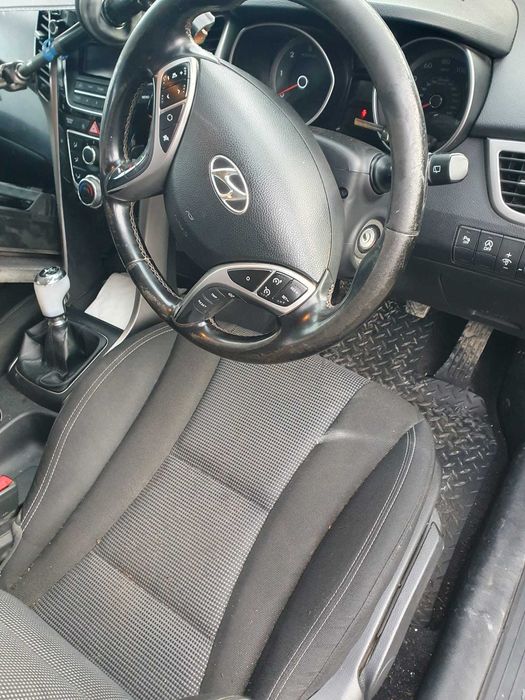 Dezmembrez Hyundai I30 II 1.6D 2014