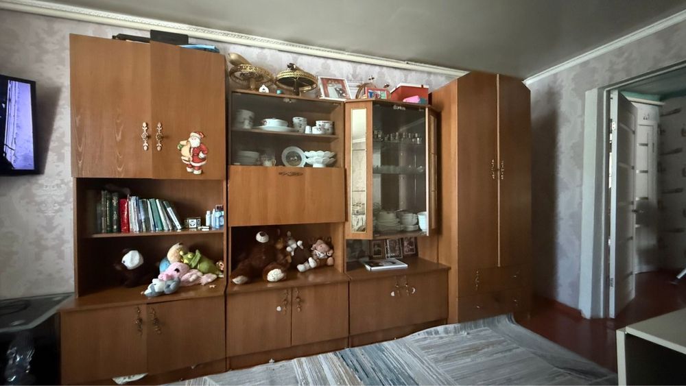 Қолданылған бірақ состояниесі жақсы стенка сатылады.