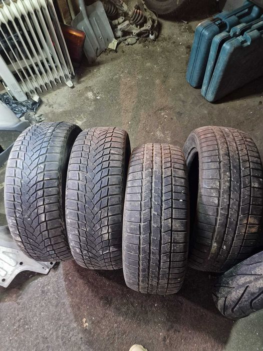 4 cauciucuri de iarna 215/55R16