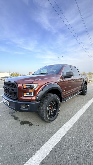 Ford F-150 XLT Crew Cab