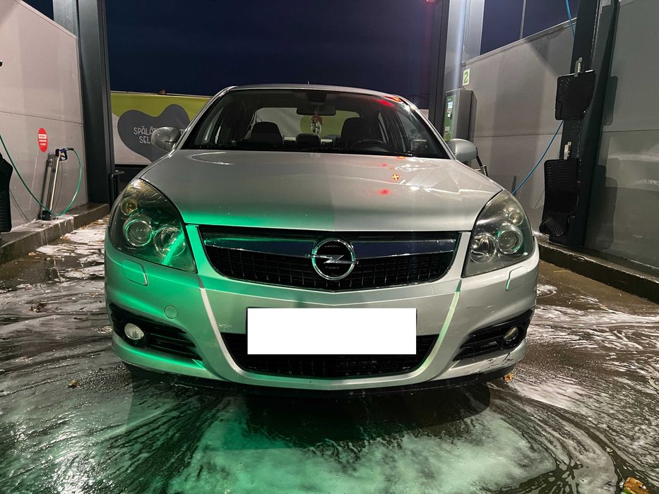 Opel Vectra C, berlina, Facelift. Motor 1.8 benzina, 140 CP Elegance