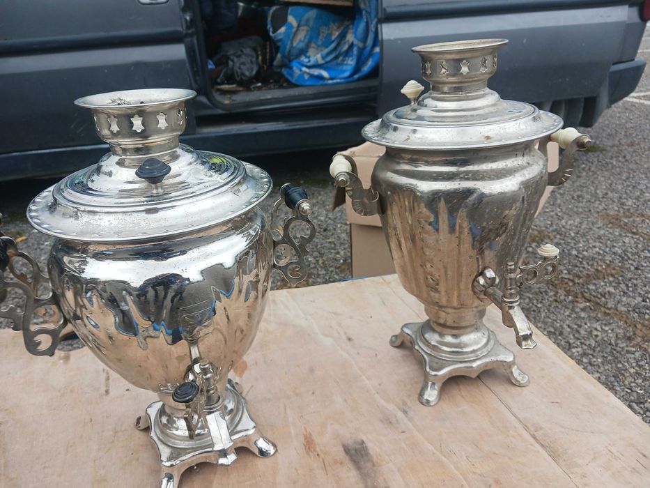 Продавам стари руски самовари