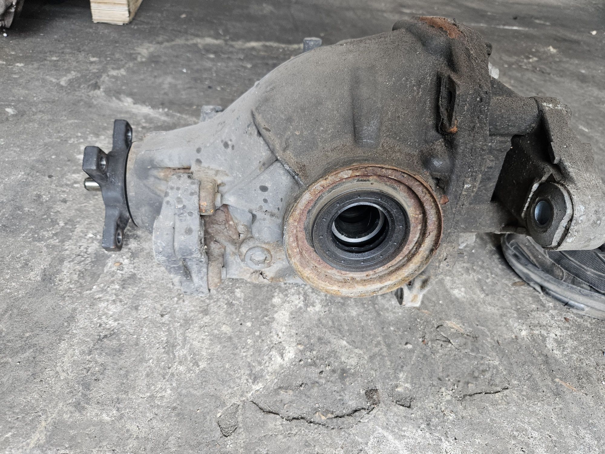 Заден диференциал за Мерцедес S320cdi w221