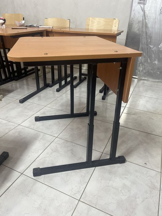 Парта сатылады. Ақтөбе қаласы