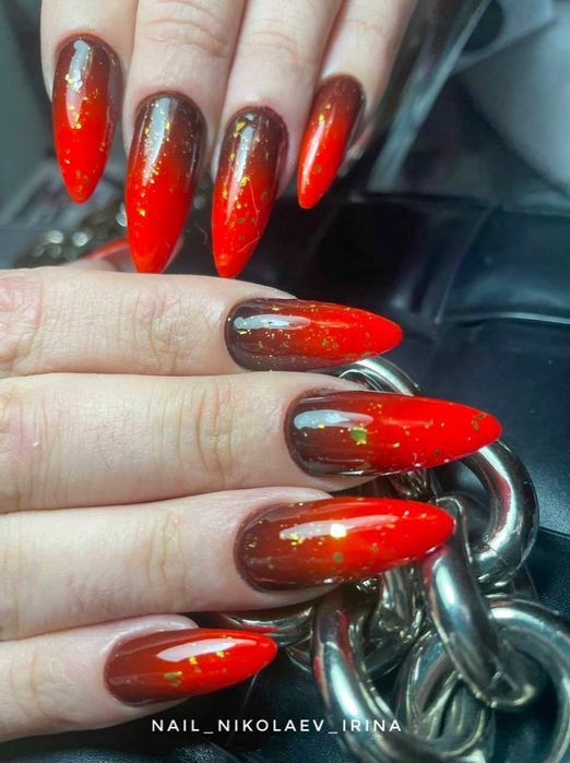 Tehnician nails semipermanent