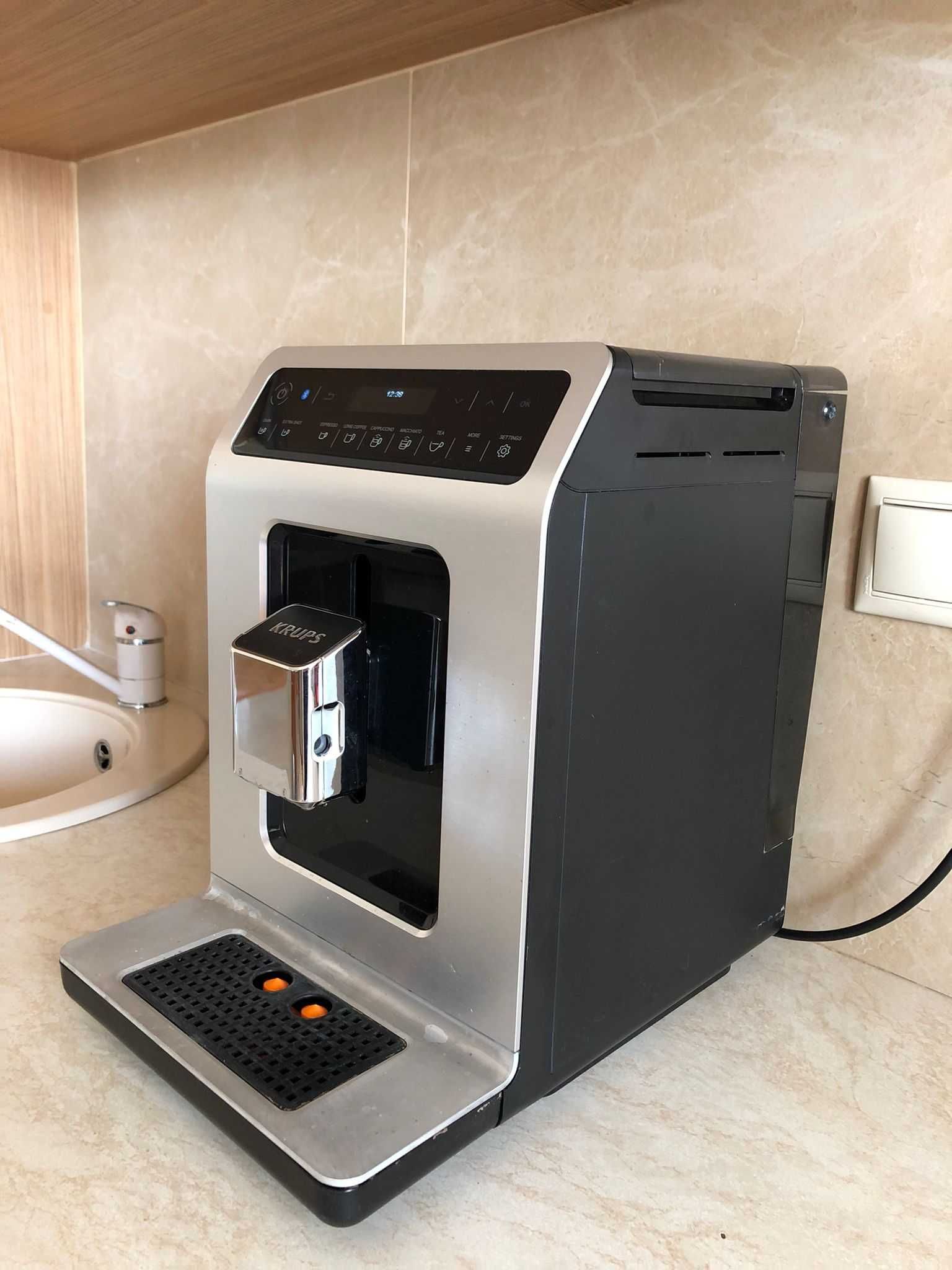 Espressor Automat KRUPS EVIDENCE/QUATTRO FORCE/EA892D10/Bluetooth