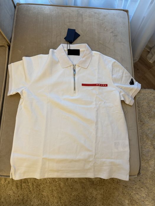 Мъжка тениска прада