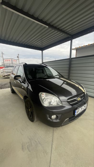 Kia carens 7 locuri
