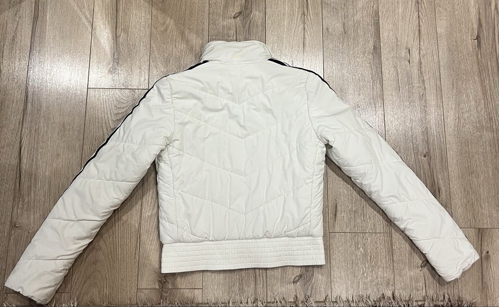 Бяло яке Adidas, размер S