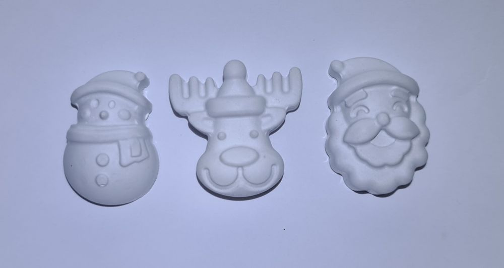 figurine de Crăciun , decorațiuni handmade din ipsos