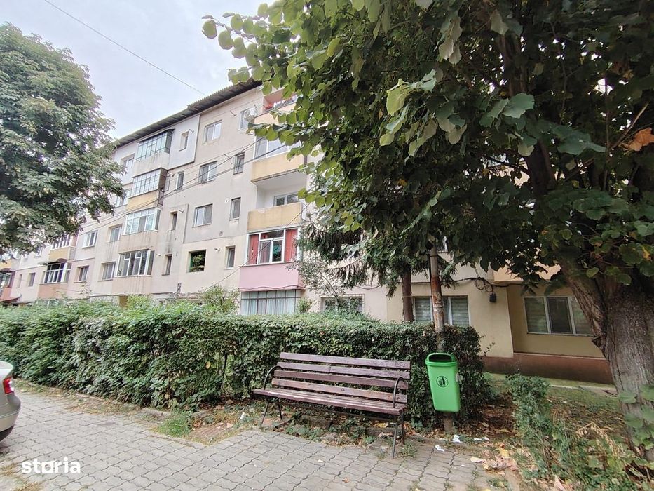 Ap 2 camere cauta sa fie modernizat-zona Semicentrala (Micro 9)