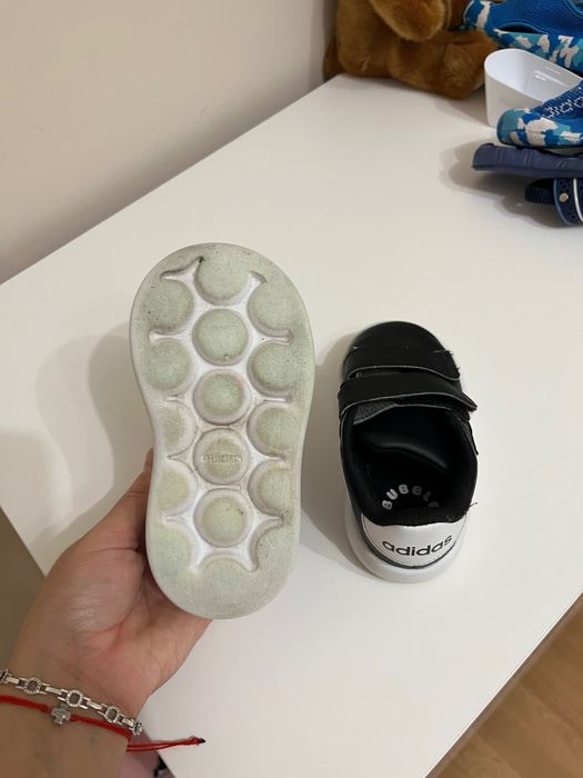 Adidas      bubble