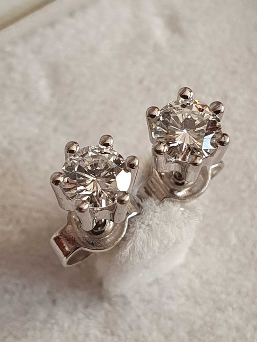 Punto Luce aur unisex cu diamante naturale VVS 0,7ct