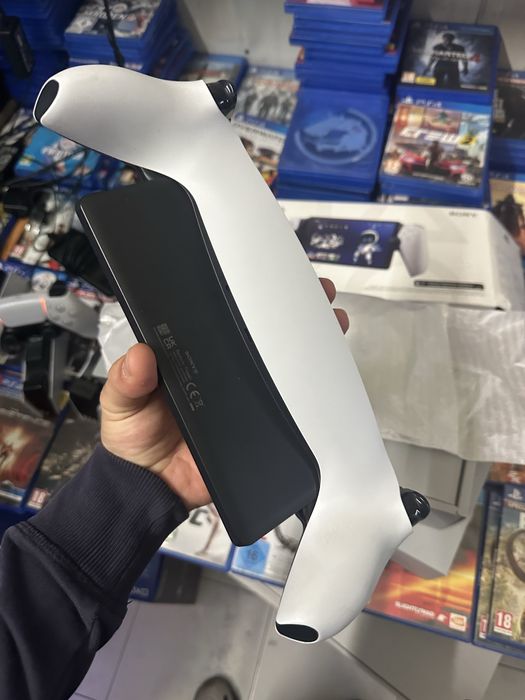 PlayStation Portal Remote Player PS5 White – Garanție Altex 1 An