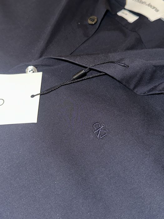 Риза calvin klein jeans, цвят night sky