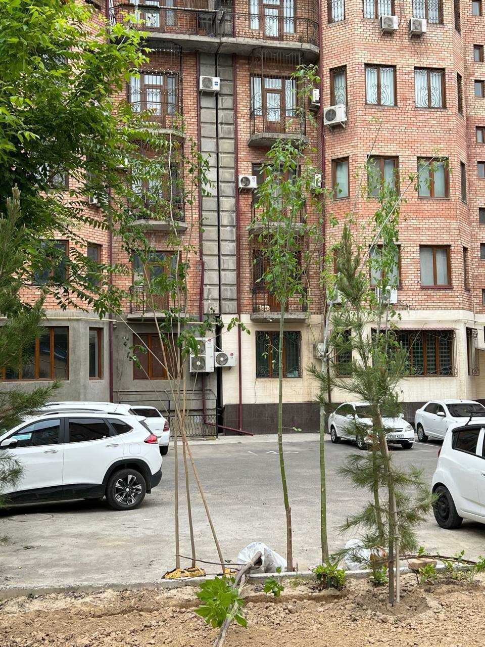 Продажа 2-комнатной Квартиры возле Бобура, Новостройка•
