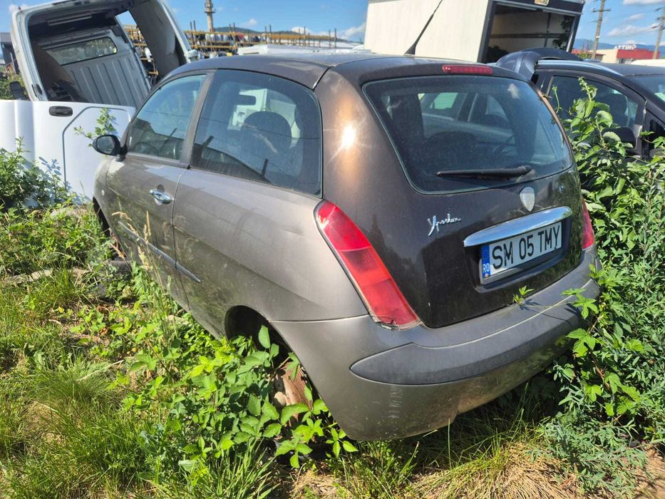 Dezmembrez Lancia Ypsilon an 2006 1,2 8V MPI CF4 60HP / 44KW
