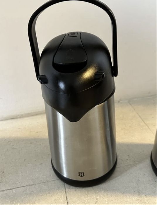 Termos cu pompă 1.9 litri inox păstrează cald sau rece