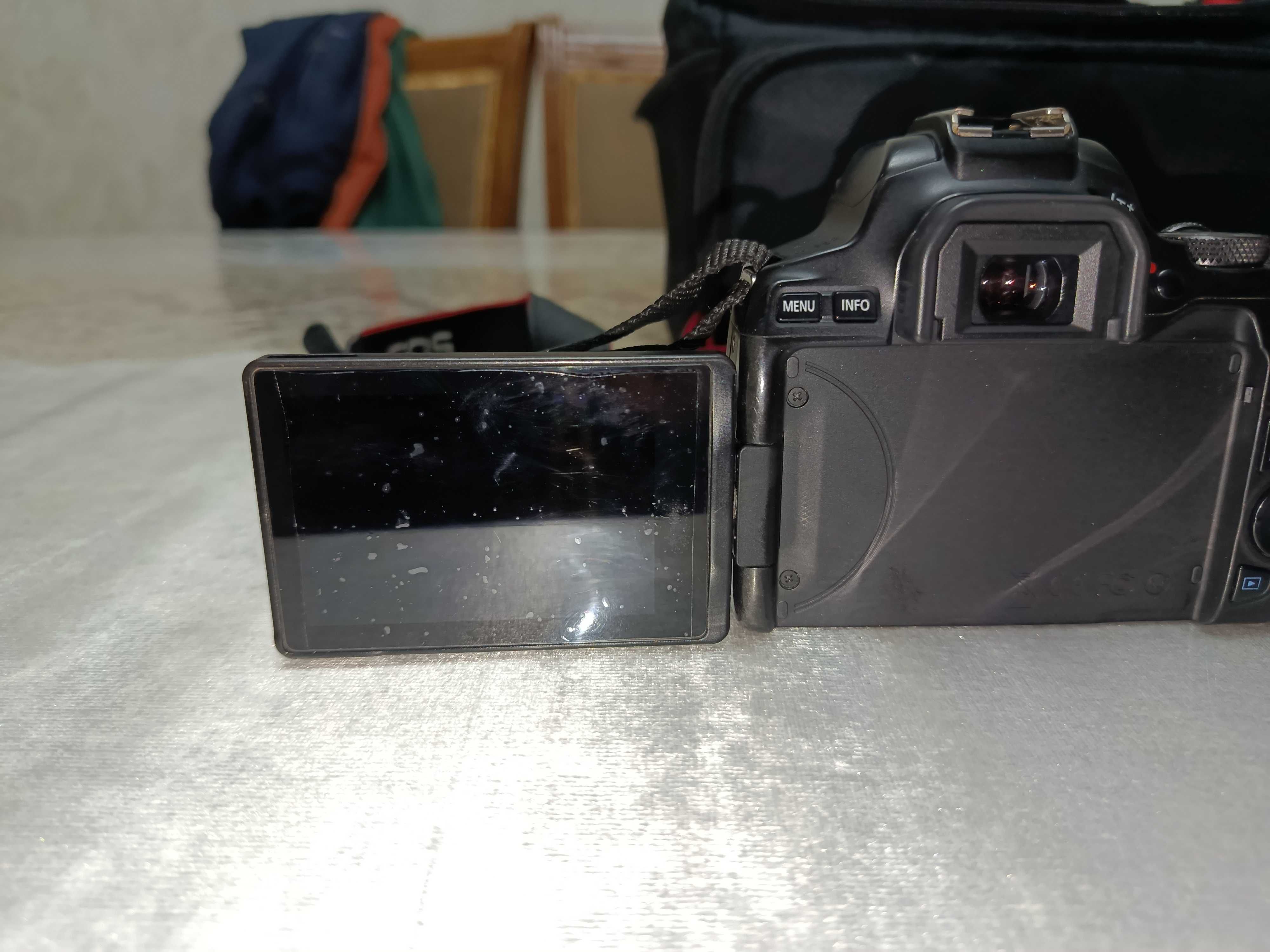 фотоаппарат Canon EOS 250D  4K снимает