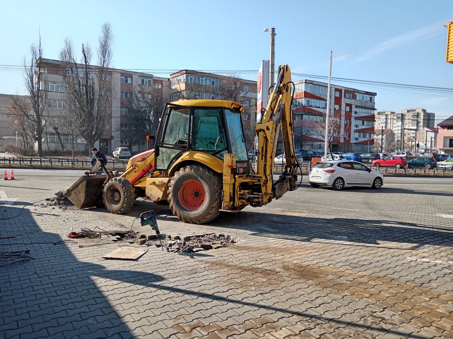 Buldo cu picon, miniexcavator