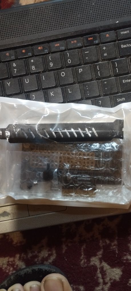 Продам монеторы и ноутбуки
