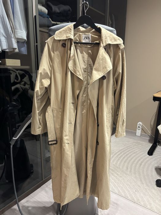 Зара Яке и Тренчкот