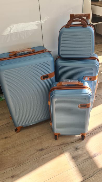 4 бр. нови куфари