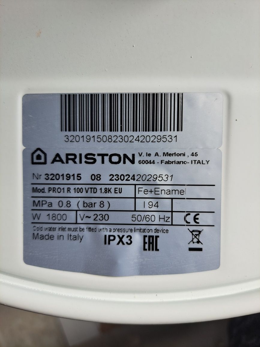 Boiler termostatat Ariston 100 l nou în garantie