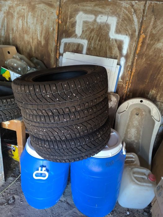 Зимняя резина шипы 195/65 R15