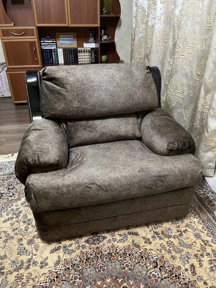 Реставрация Перетяжка обивка мебели (диваны, уголки, кресла)