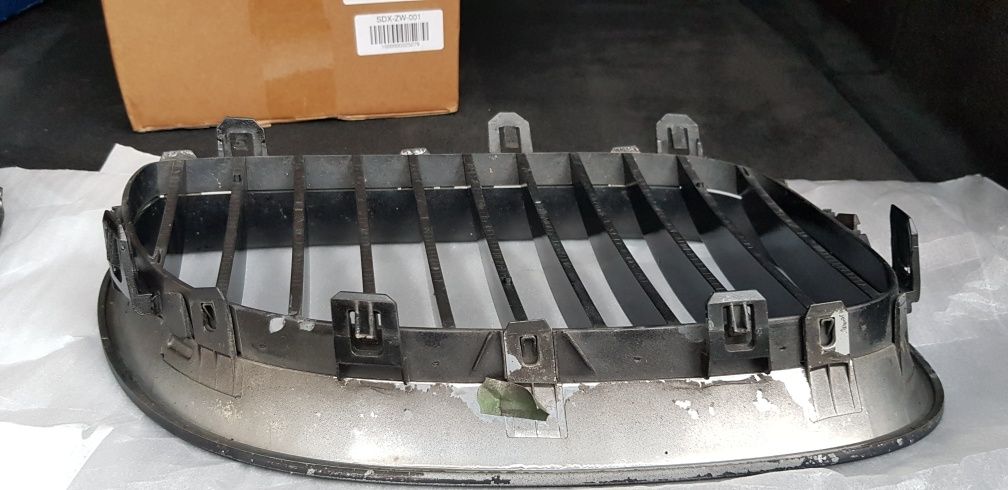Grile BMW e60 e61 / nari BMW e60 e61 OEM
