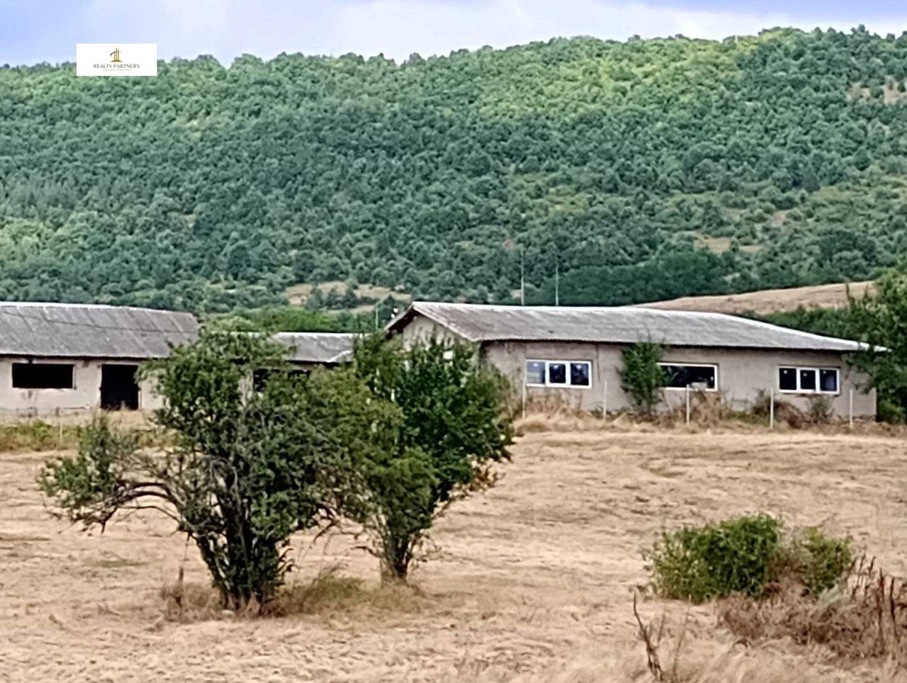 Продава се Парцел в с. Видрица, Област Перник - 6500 кв.м за 16 €/кв.м - Снимка #2