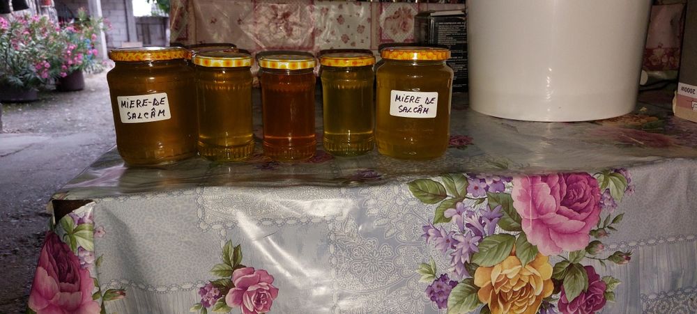 Miere de albine naturală!