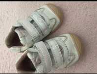 Adidasi biomecanics