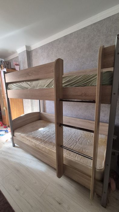 Кровать двухярусный