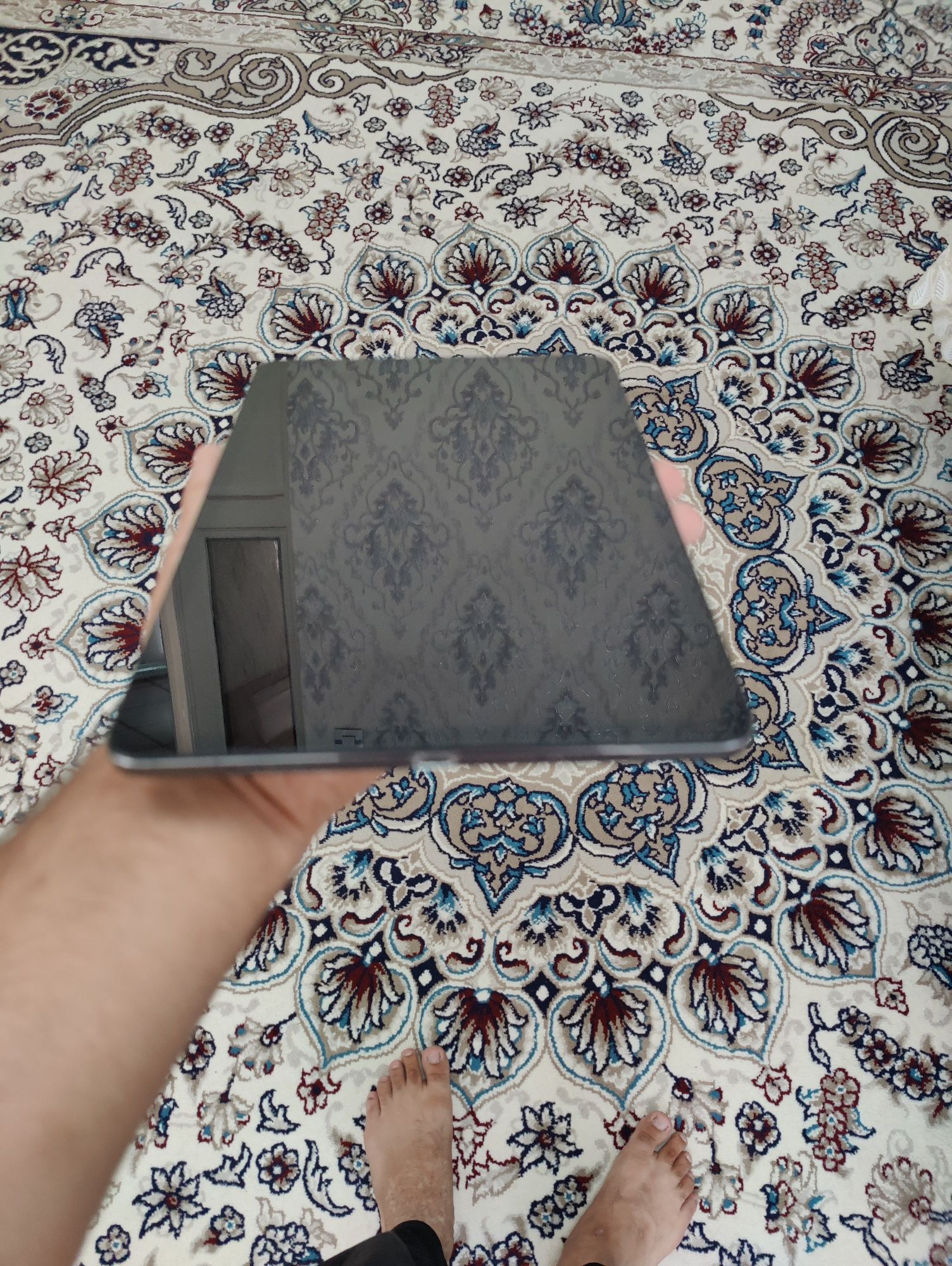 MiPad 6 256 GB yaxshi holatda