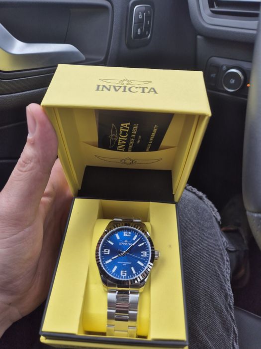 Ceas Invicta nou