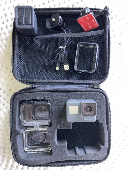 Sony Cyber-Shot RX100 Mark V gopro hero 5 black
